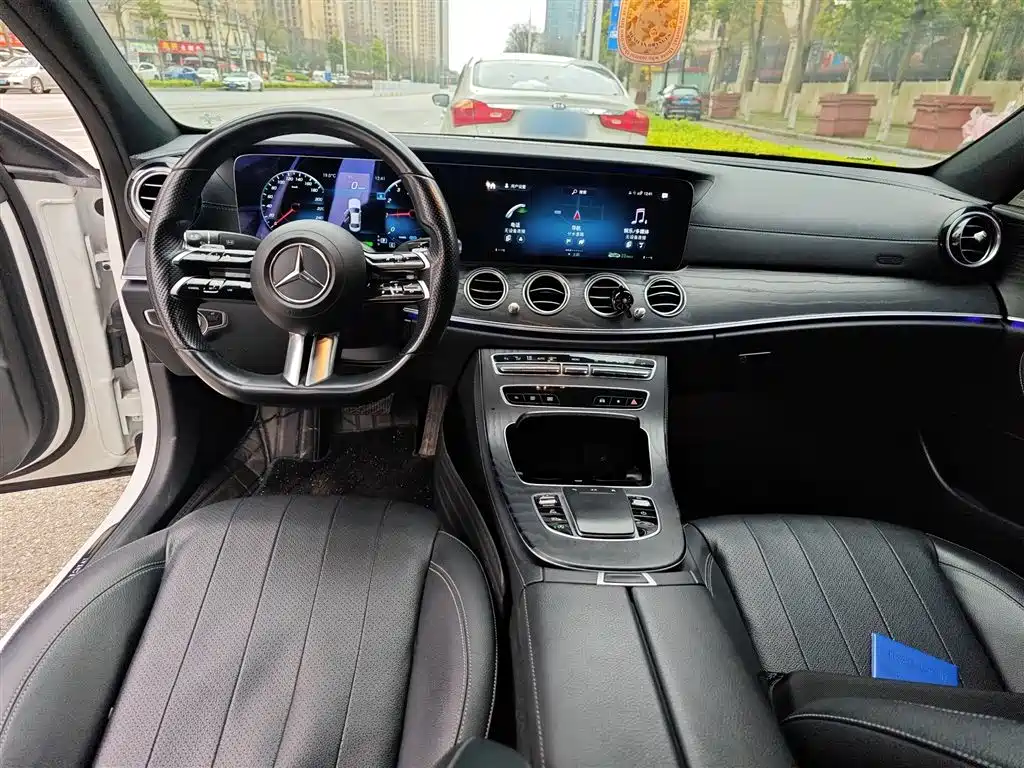 MERCEDES-BENZ E-CLASS (IMPORTED)