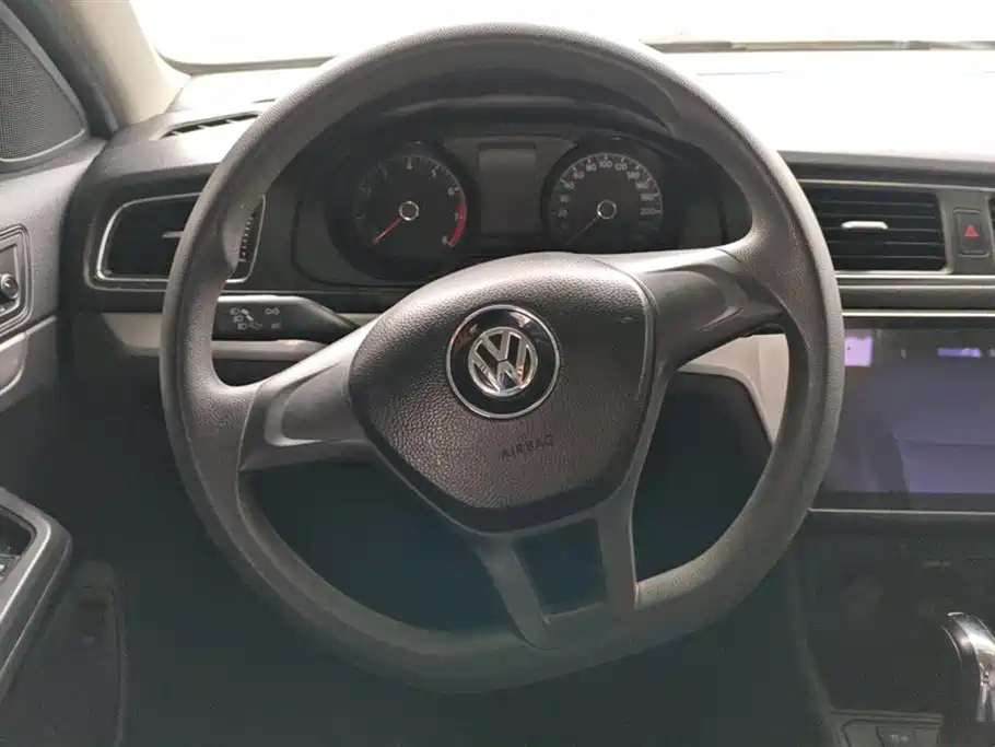 Volkswagen Lavida 2017 1.6L Automatic Trend Edition фото 15