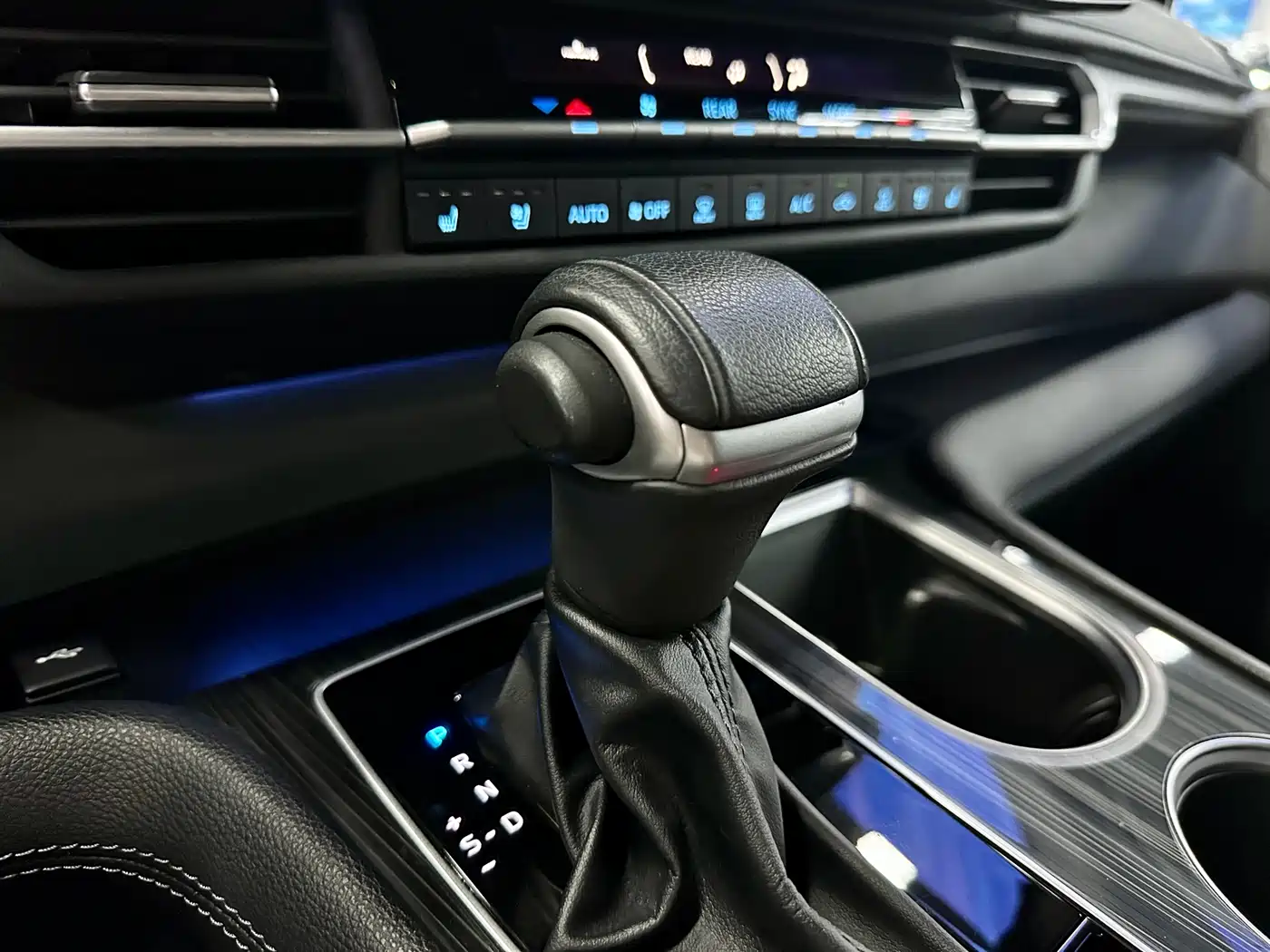 Toyota Sienna 2021 2.5L Hybrid Ultimate Edition фото 16