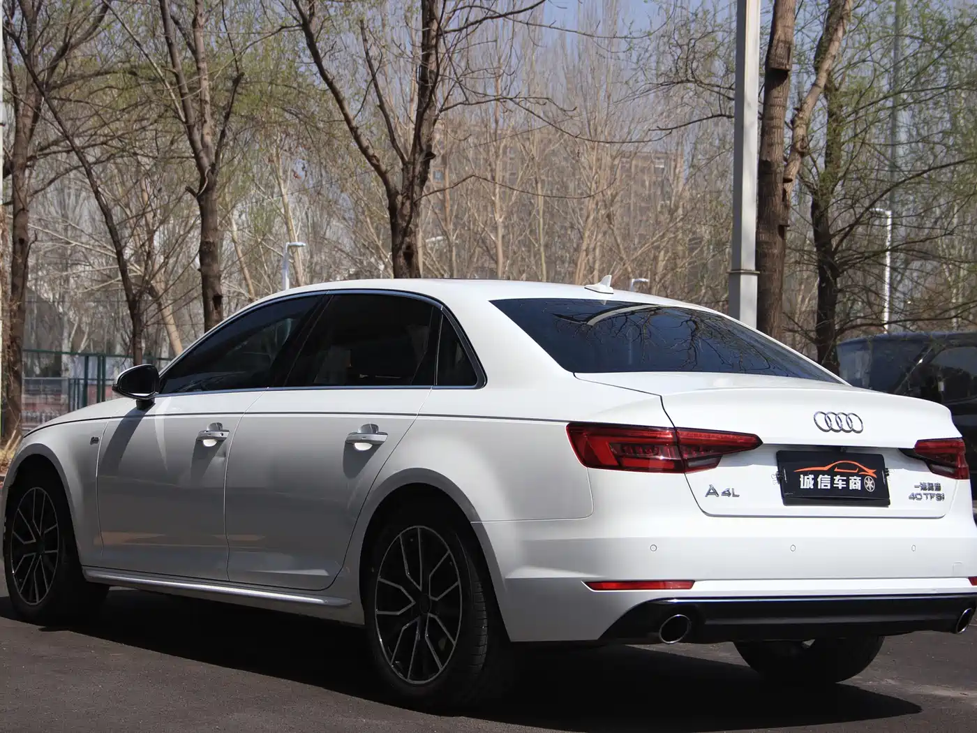 Audi A4L 2017 Plus 40 TFSI Fashion фото 9