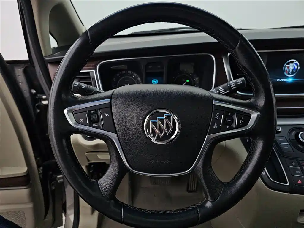 Buick GL8 2018 28T Luxury Model China VI фото 5