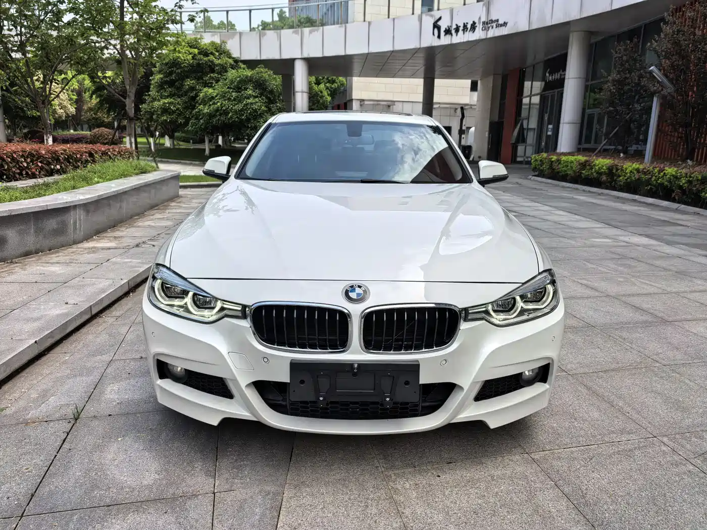BMW 3 Series 2018 320Li Fashion Style