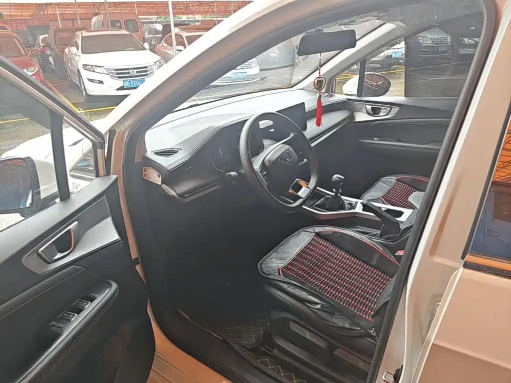 Wuling Motors Wuling Jiachen 2024 2022 1.5T Manual Comfort Vitality