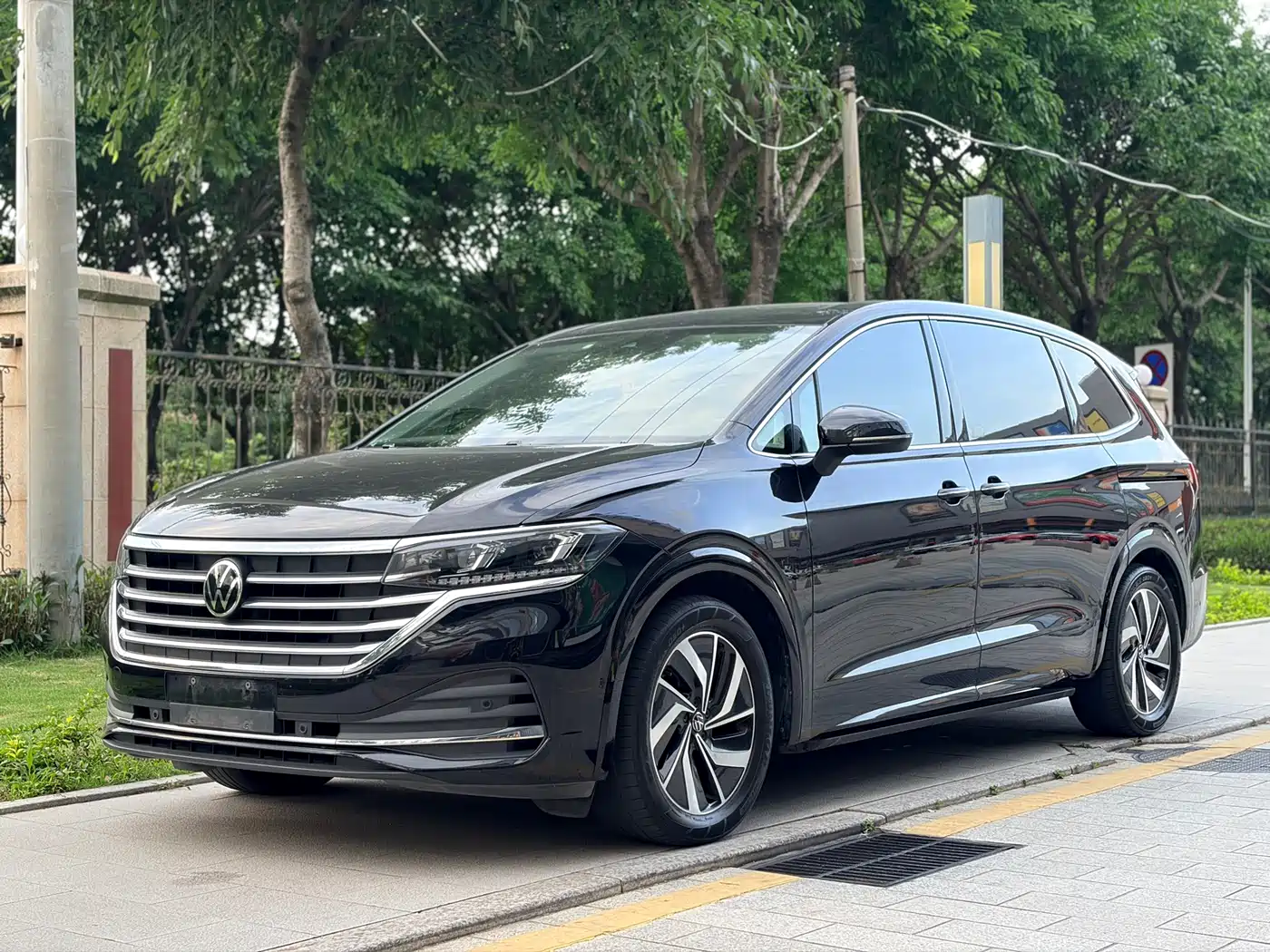 Volkswagen Viloran 2022 330TSI Luxury Edition