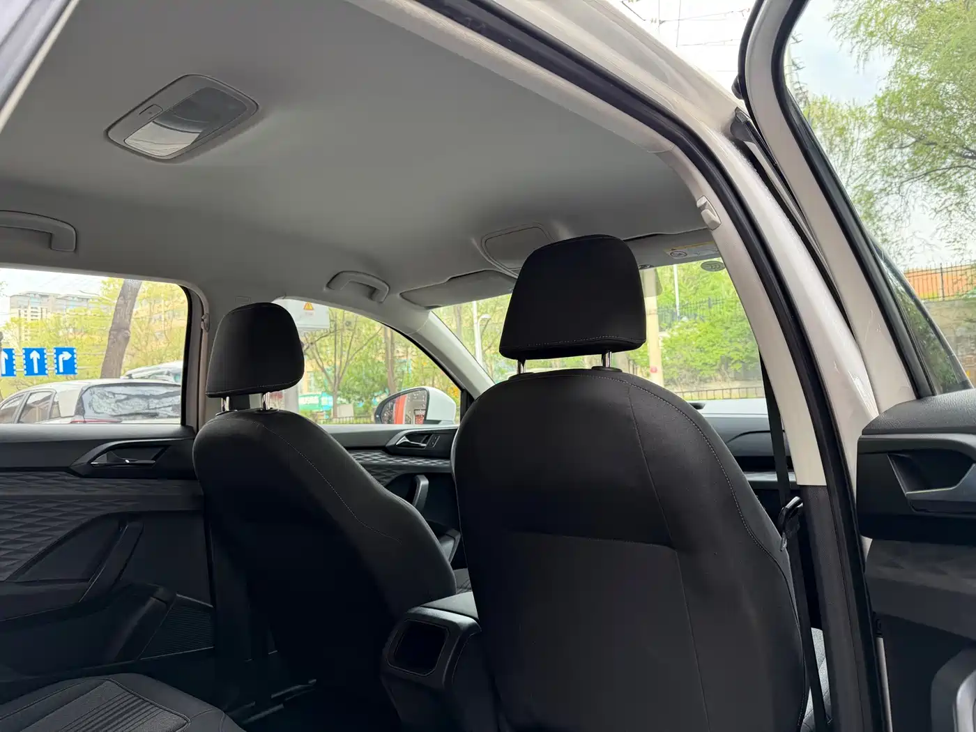 Volkswagen Tharu 2022 280TSI 2WD Trend фото 13