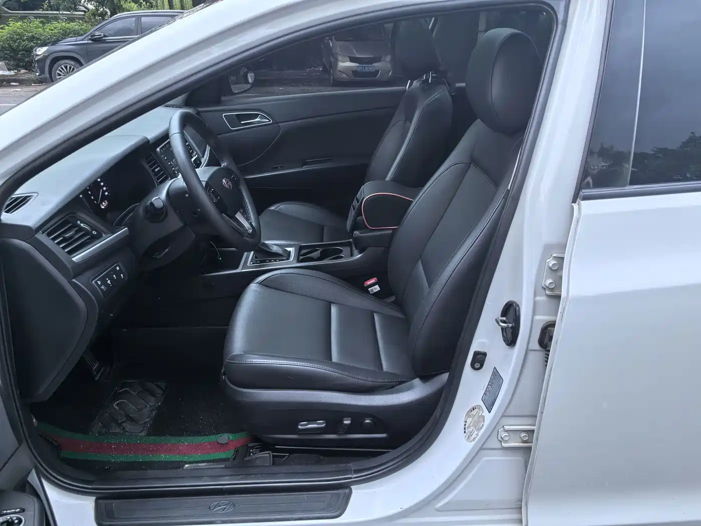 Фото 8 - Hyundai Mistra