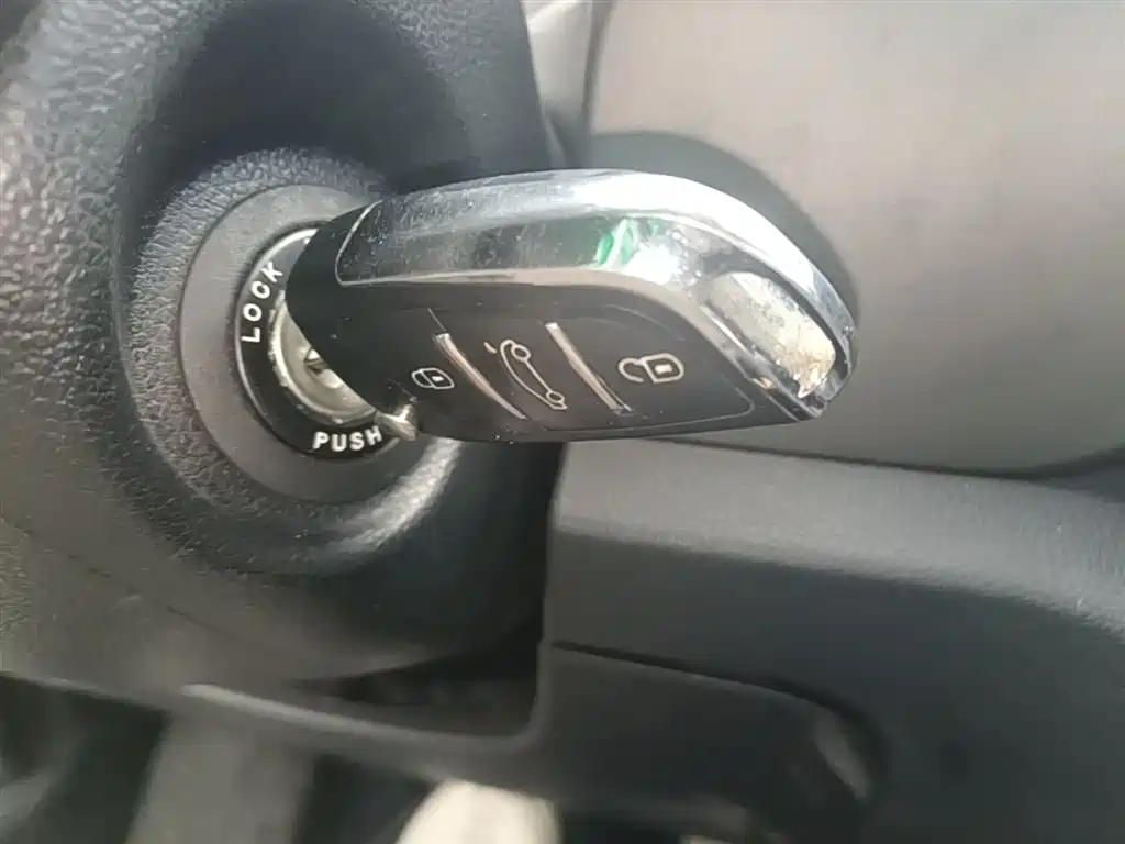 Kia Sportage 2016 2.0L Automatic 2WD GL фото 9
