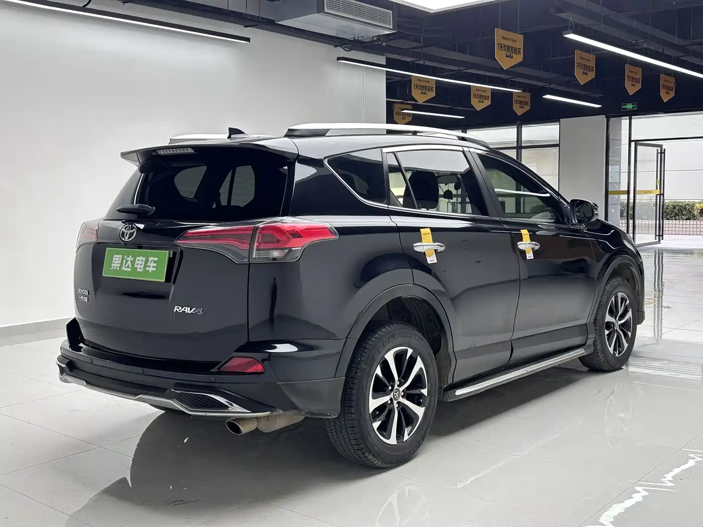 Toyota RAV4 Rongfang 2019 2.0L CVT 2WD Trend Edition China VI фото 8