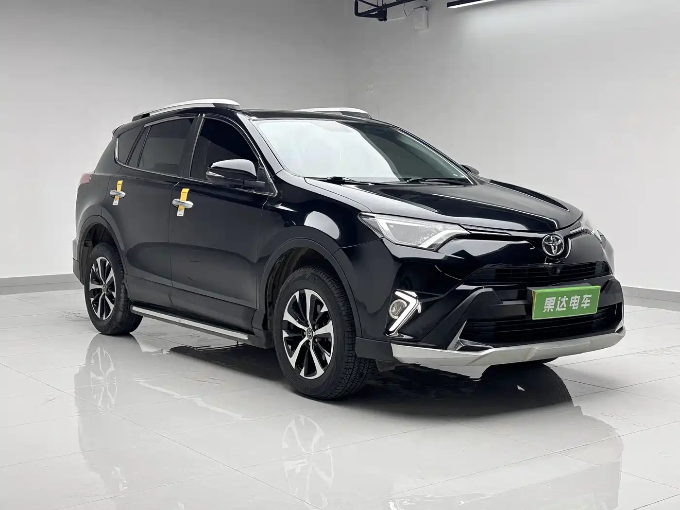 Toyota RAV4 Rongfang 2019 2.0L CVT 2WD Trend Edition China VI фото 6
