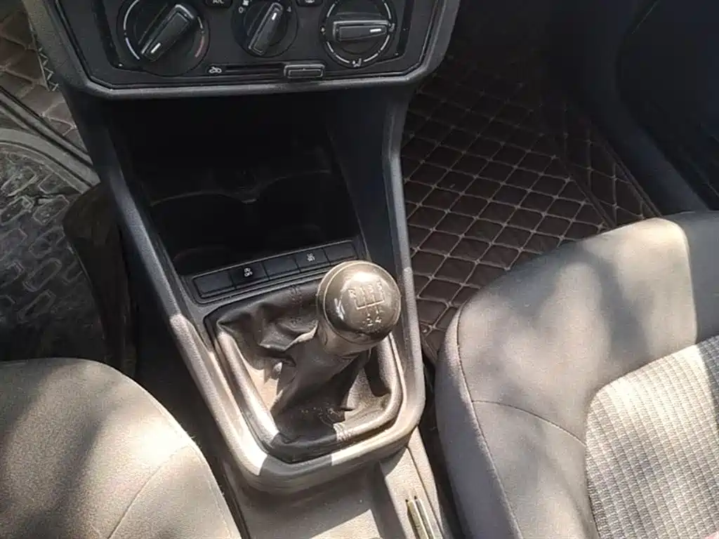 Volkswagen Santana 2019 1.5L Manual Trend China VI фото 21