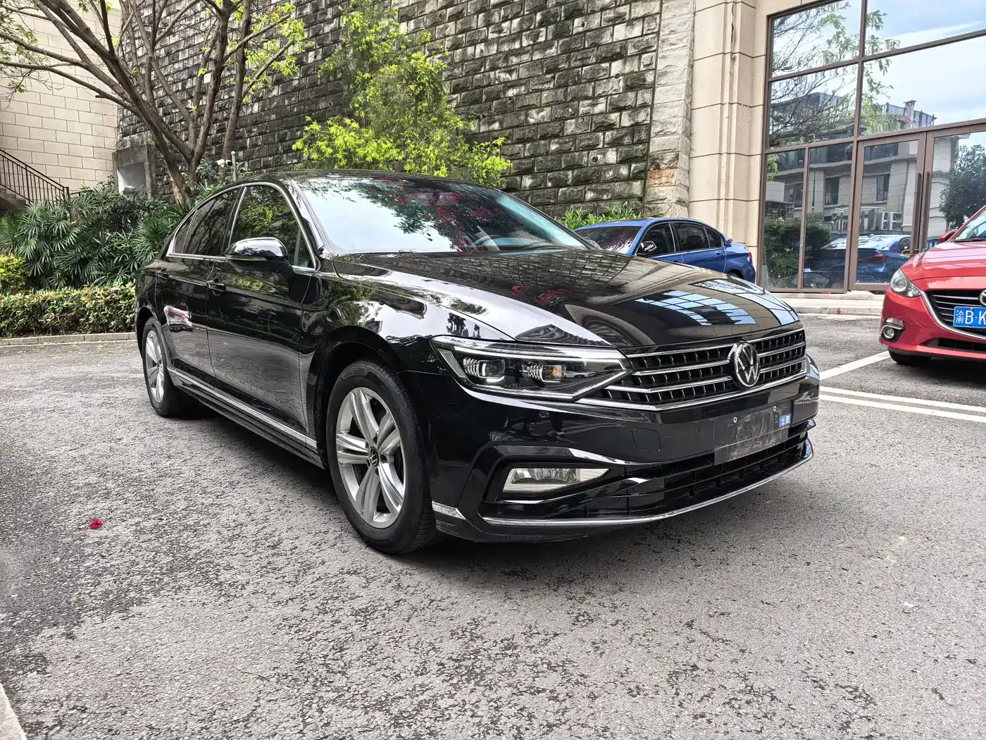 Volkswagen Magotan 2023 2 Million Units Commemorative Edition 280TSI DSG Comfort фото 3
