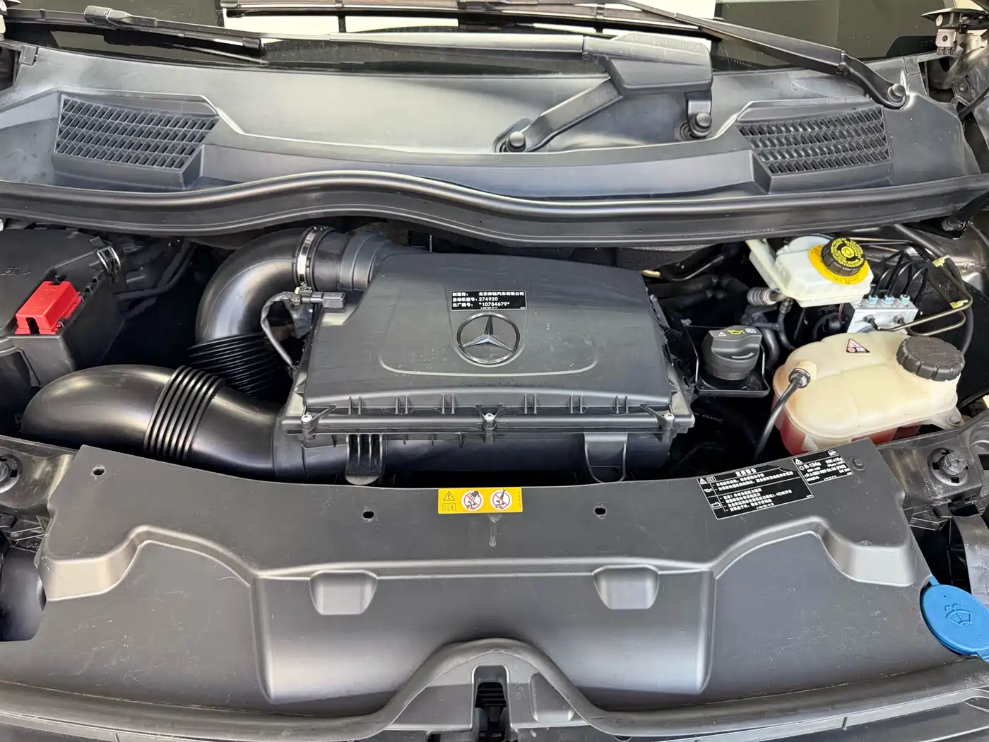 Mercedes-Benz V-Class 2017 Model V 260 Premium Edition фото 54