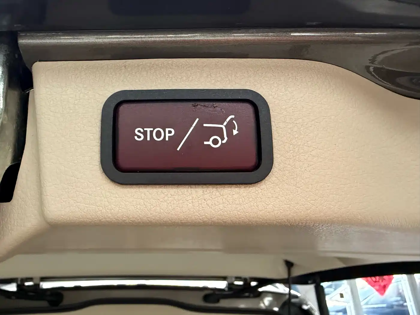 Mercedes-Benz V-Class 2017 Model V 260 Premium Edition фото 11