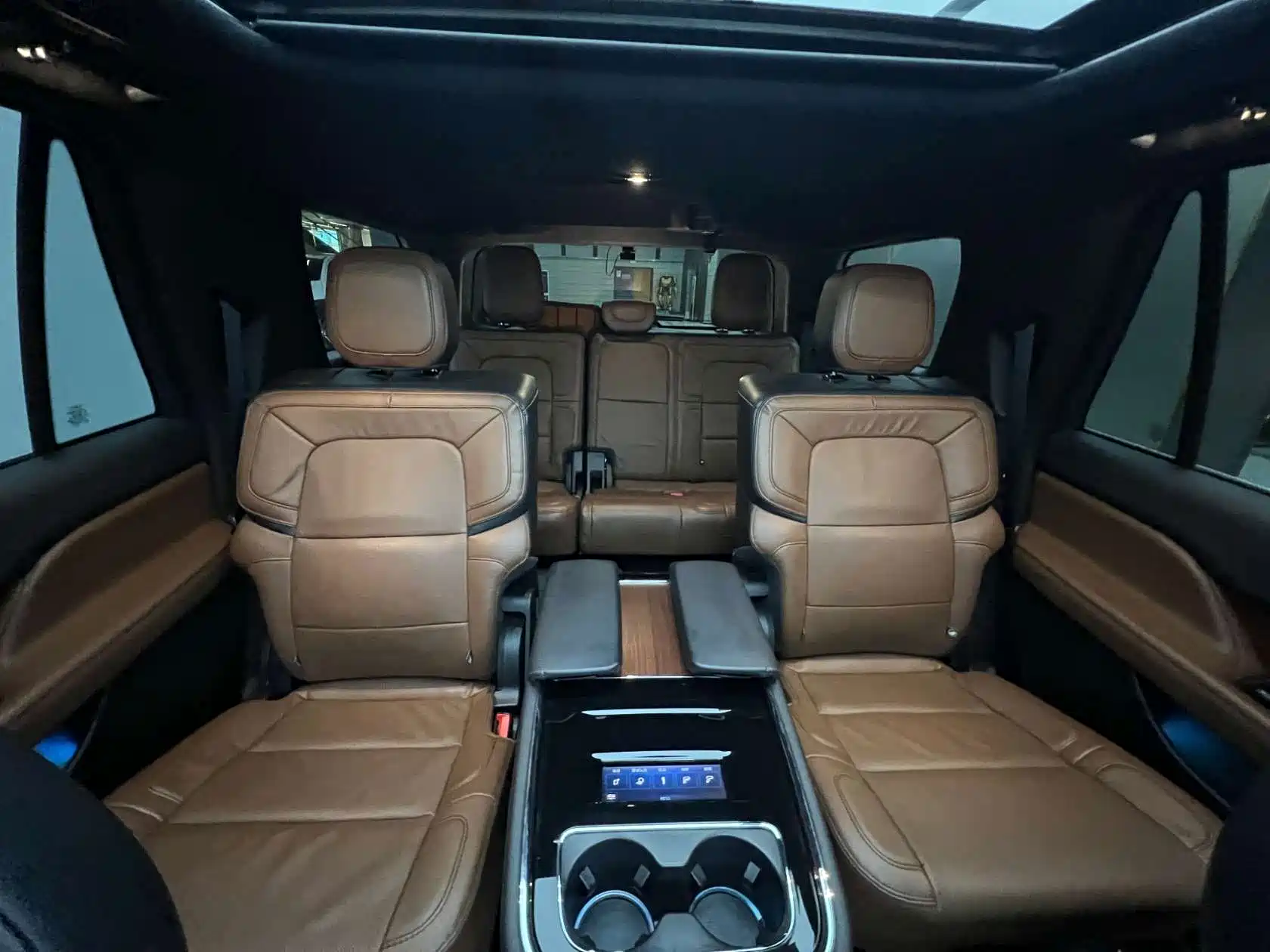 Фото 5 - Lincoln Navigator