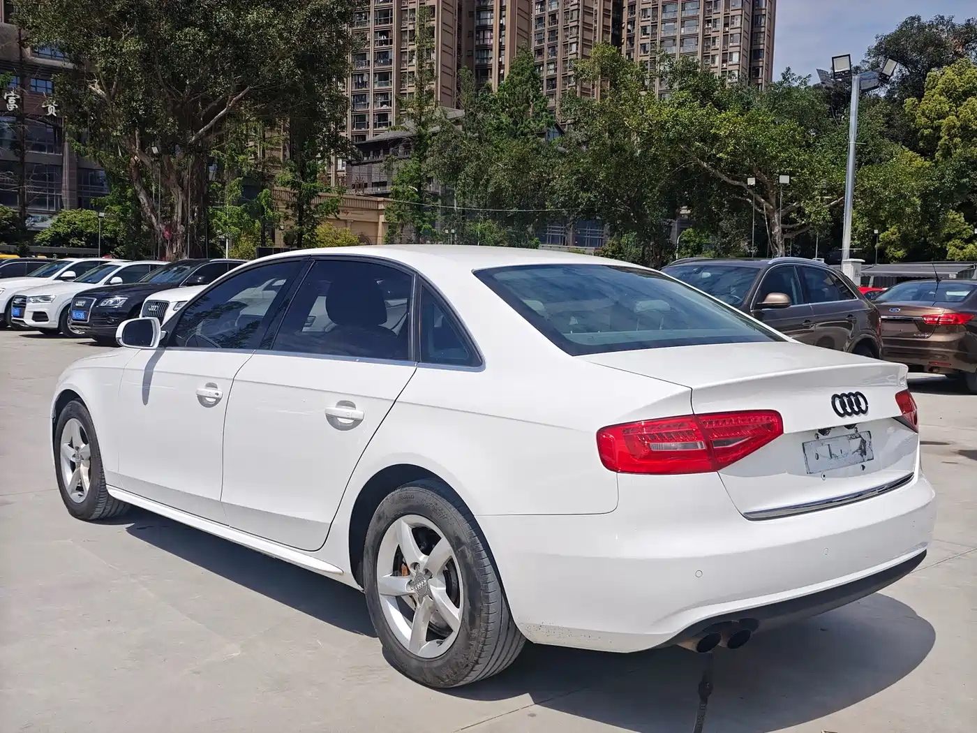 Audi A4L 2013 35 TFSI Automatic Standard фото 10