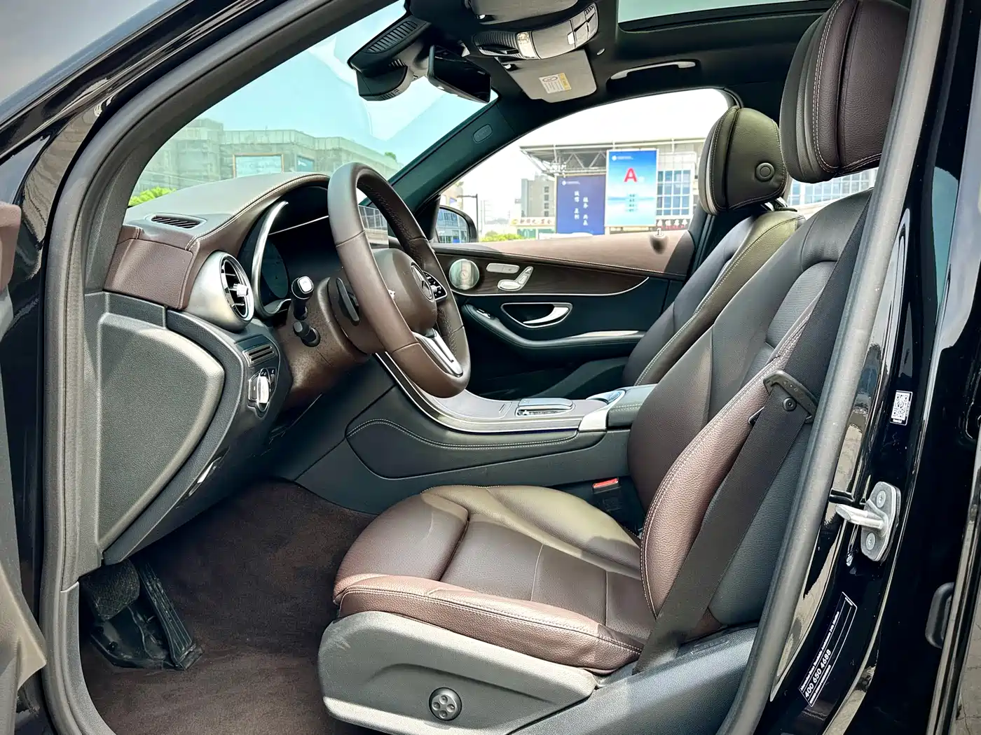 Mercedes-Benz GLC 2022 Model GLC 300 L 4MATIC Luxury Edition фото 9