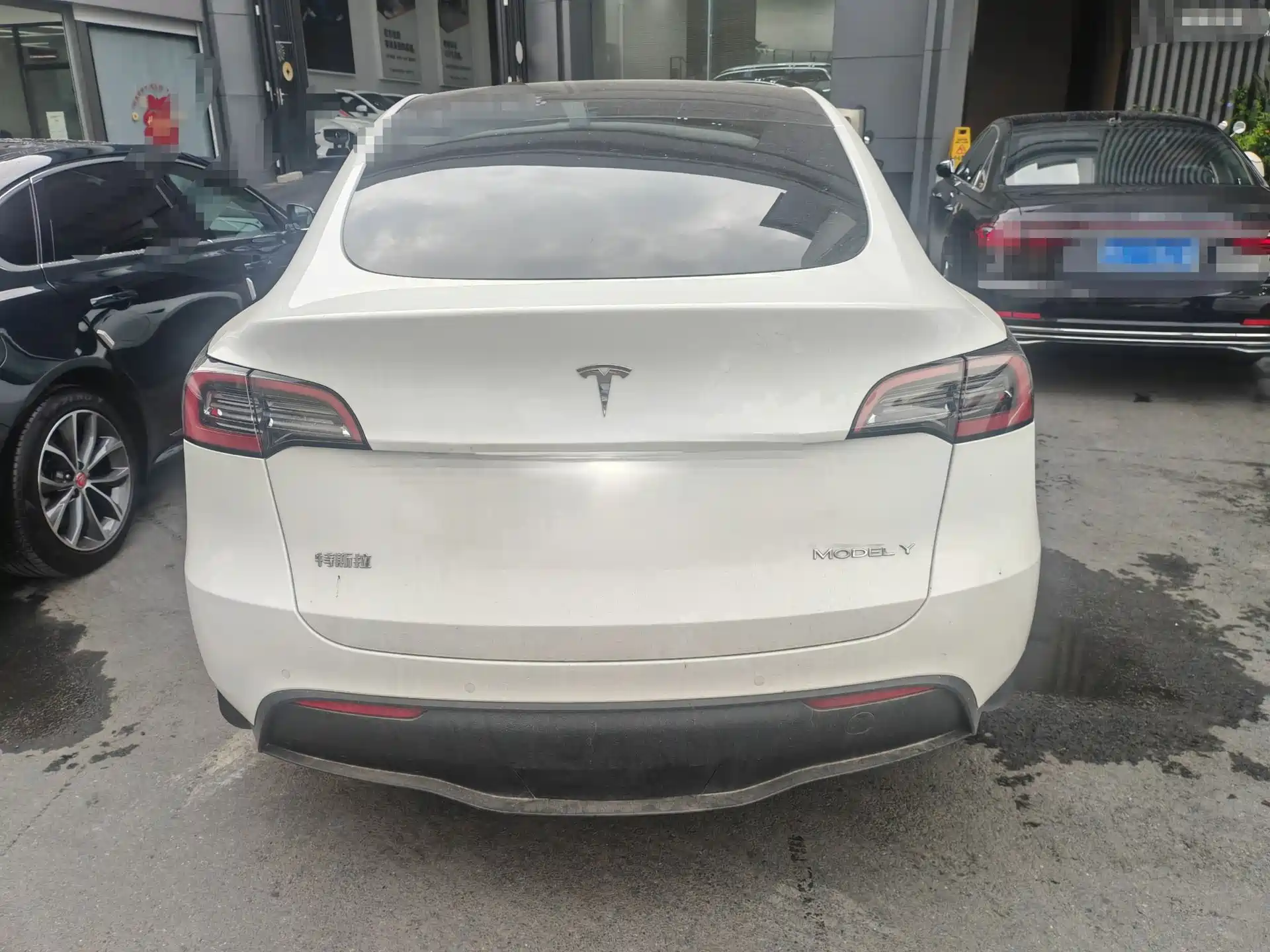 صورة 10 - Tesla Model Y