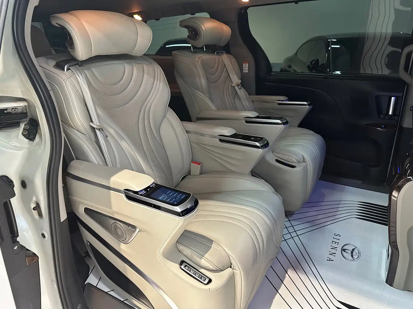 Toyota Sienna 2017 2015 3.5L 4WD L