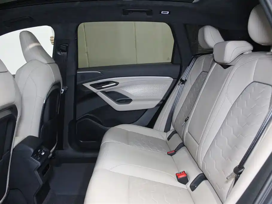 Audi Q6L e-tron 2025 Model Pioneer Edition фото 8