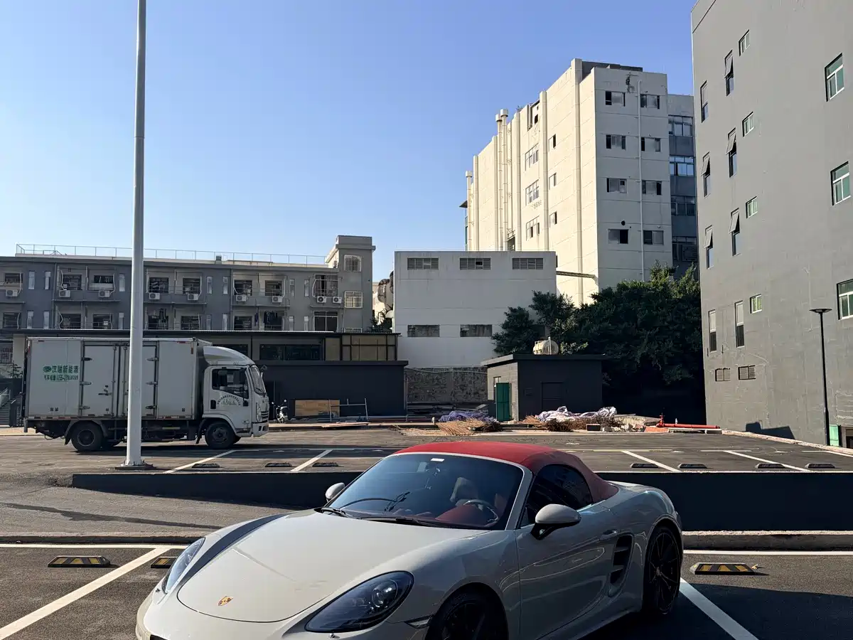 Porsche 718 2018 Boxster 2.0T фото 3