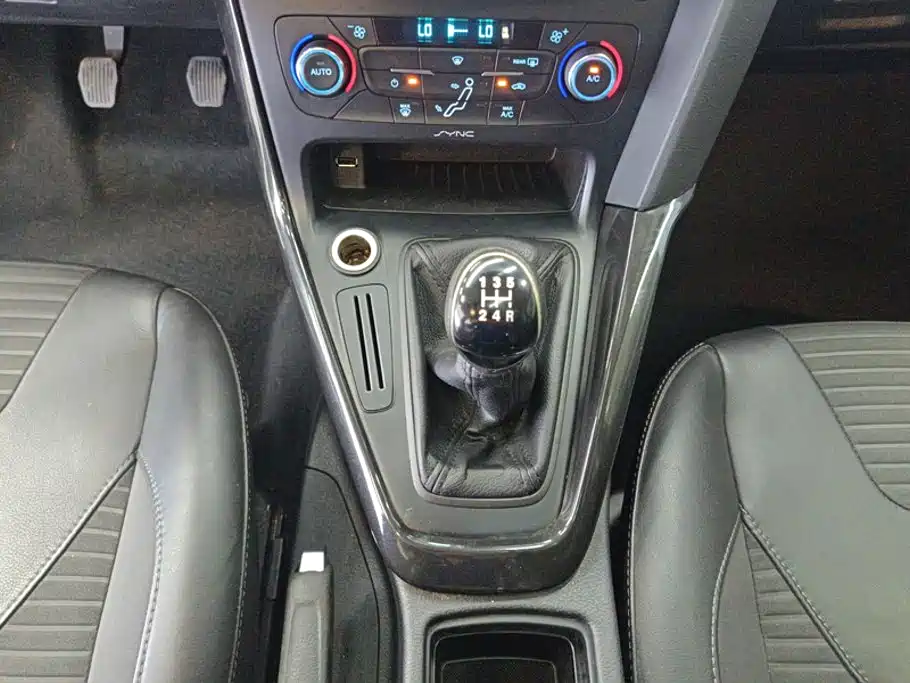Photo 16 - Ford Focus