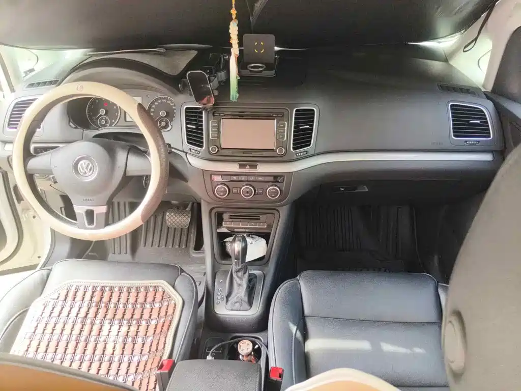 Photo 12 - Volkswagen Sharan