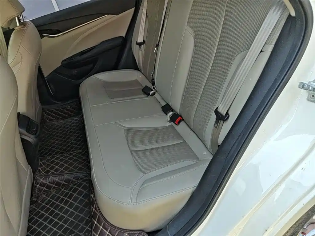 Buick Excelle 2017 15N Automatic Elite фото 17