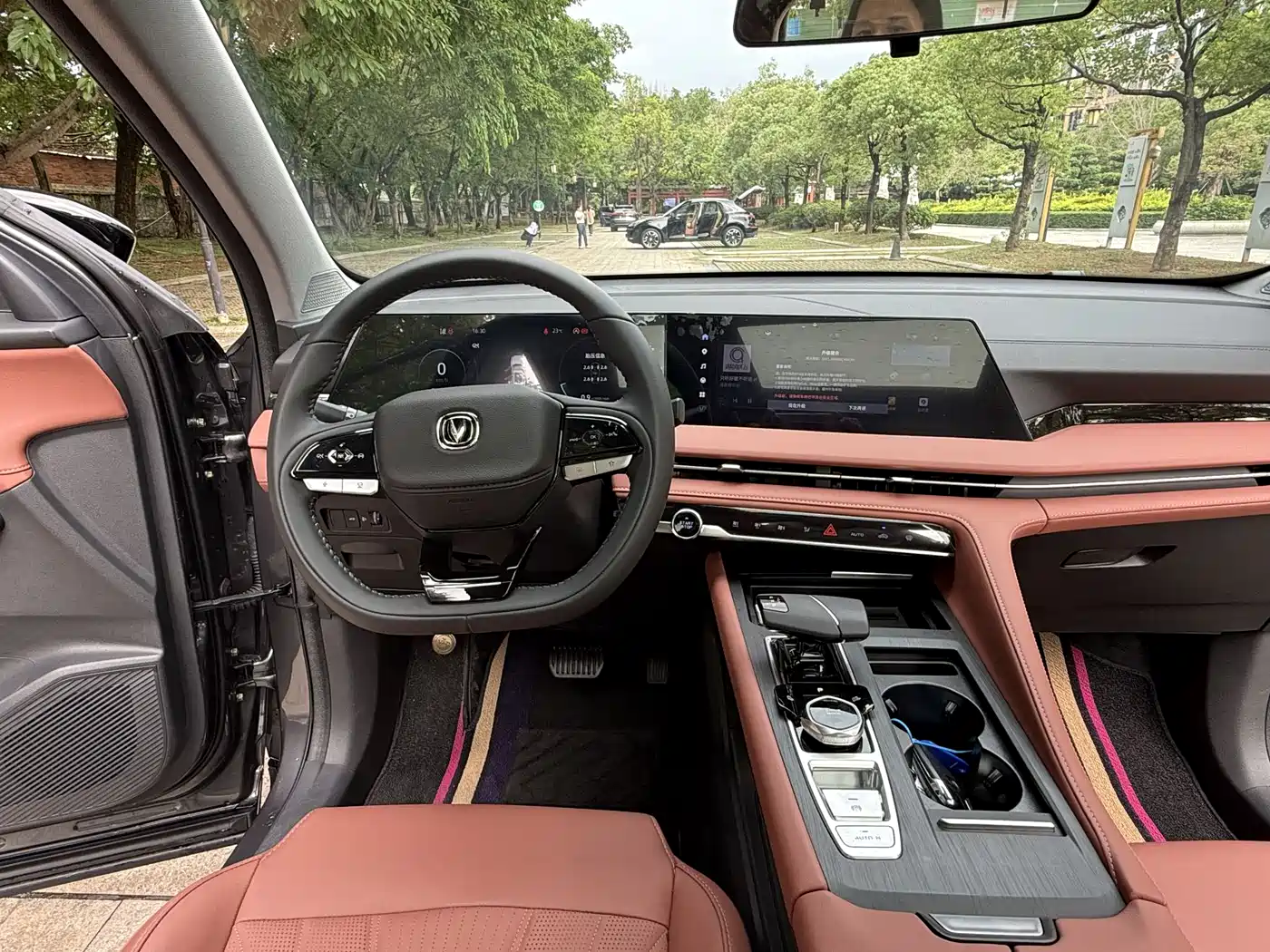 CHANG'AN CS75PLUS