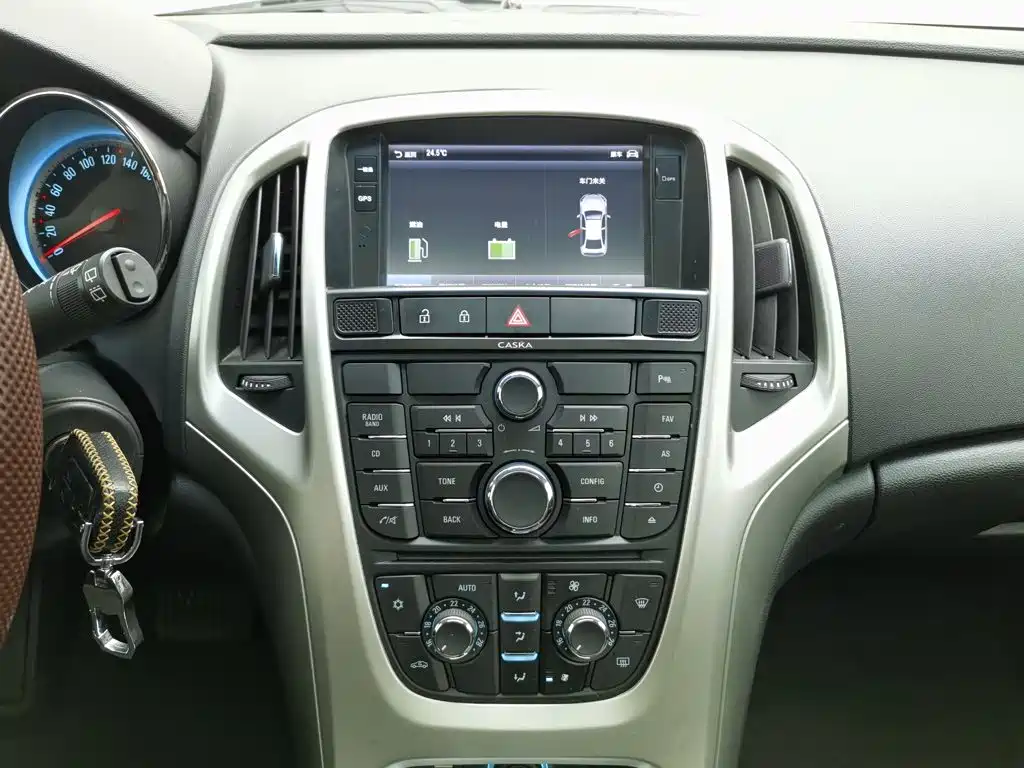 Фото 12 - Buick Excelle