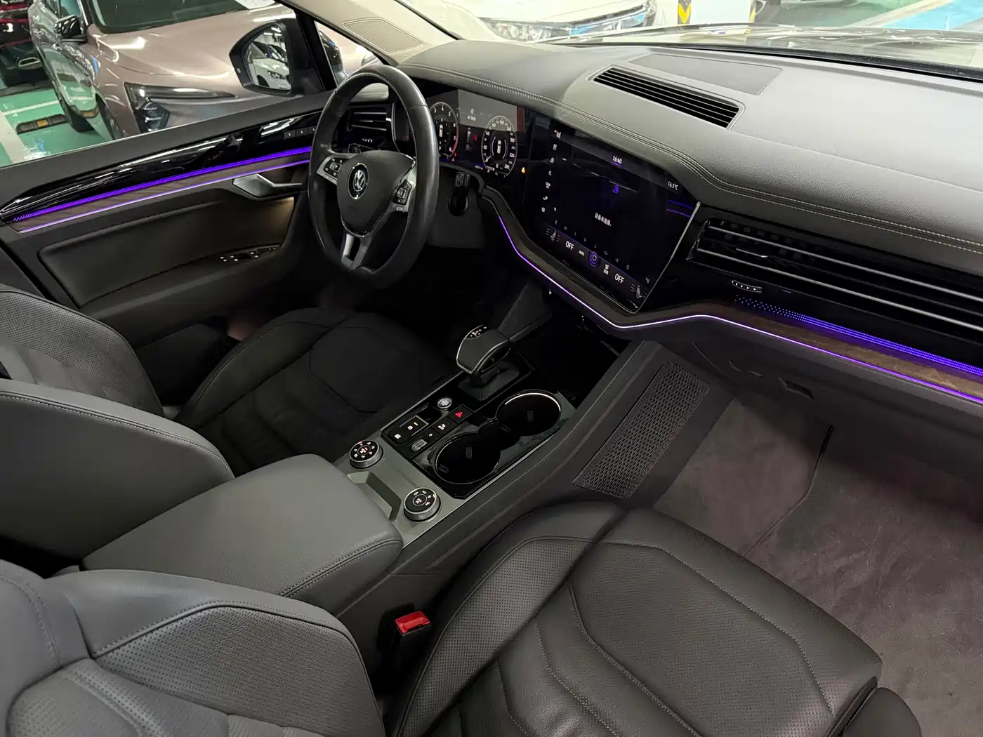 Volkswagen Touareg 2020 3.0TSI Enjoyment Edition China VI фото 4