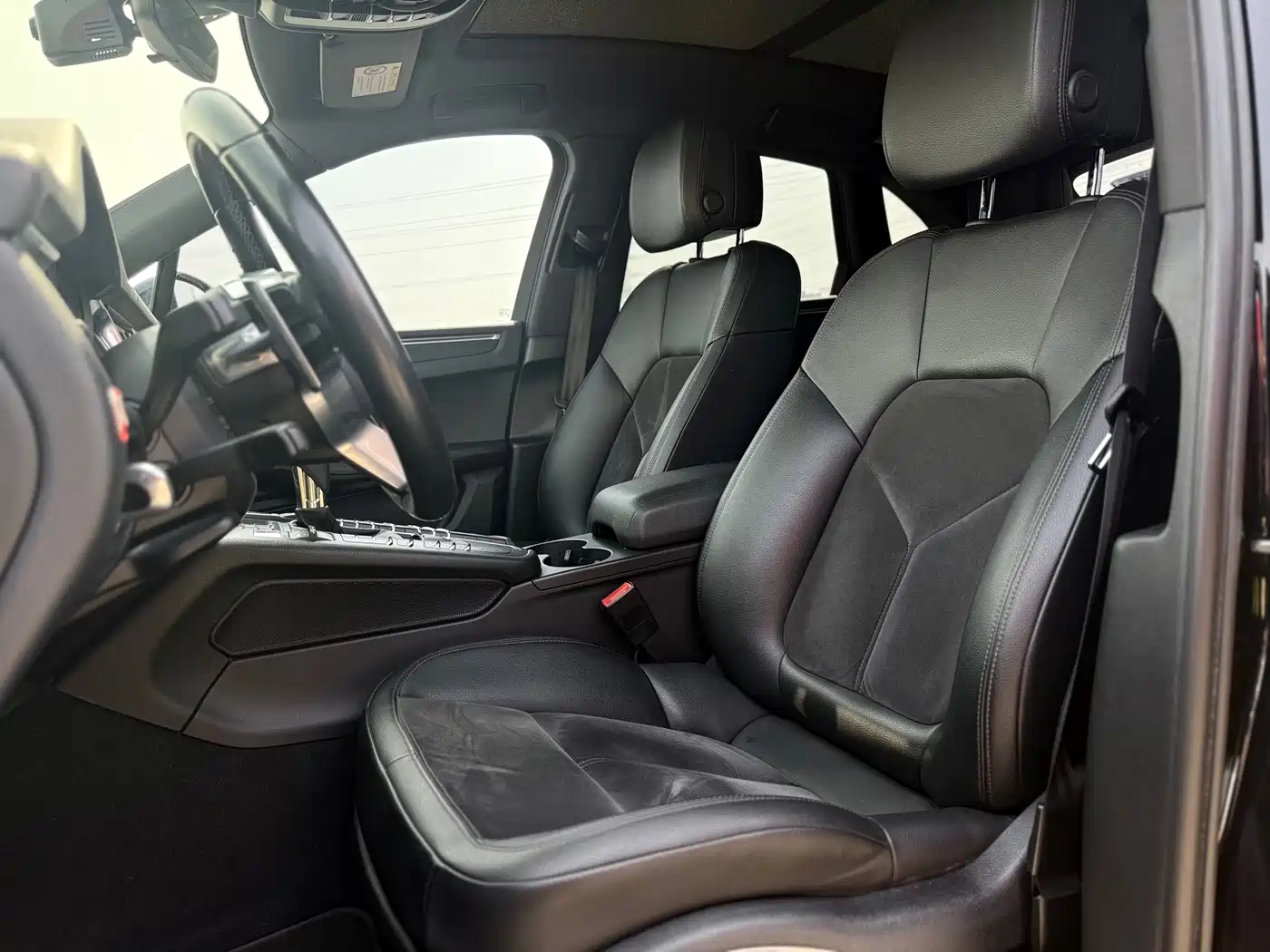 Porsche Macan 2021 Macan 2.0T фото 7