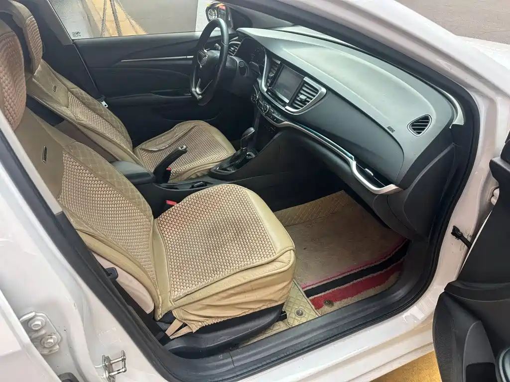 Фото 10 - Buick Excelle