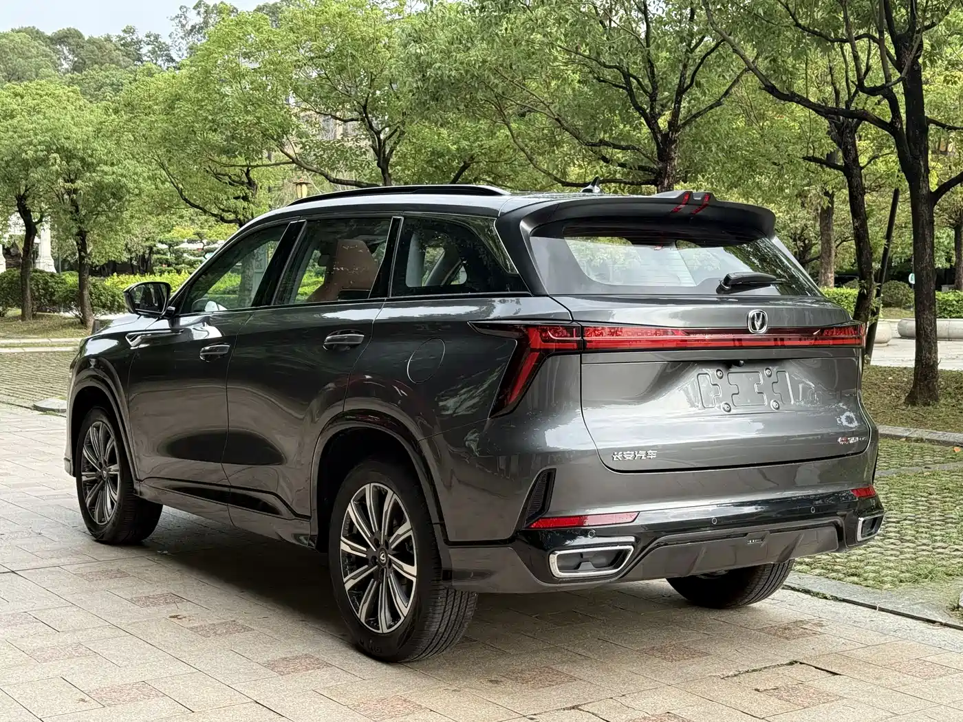 CHANG'AN CS75PLUS