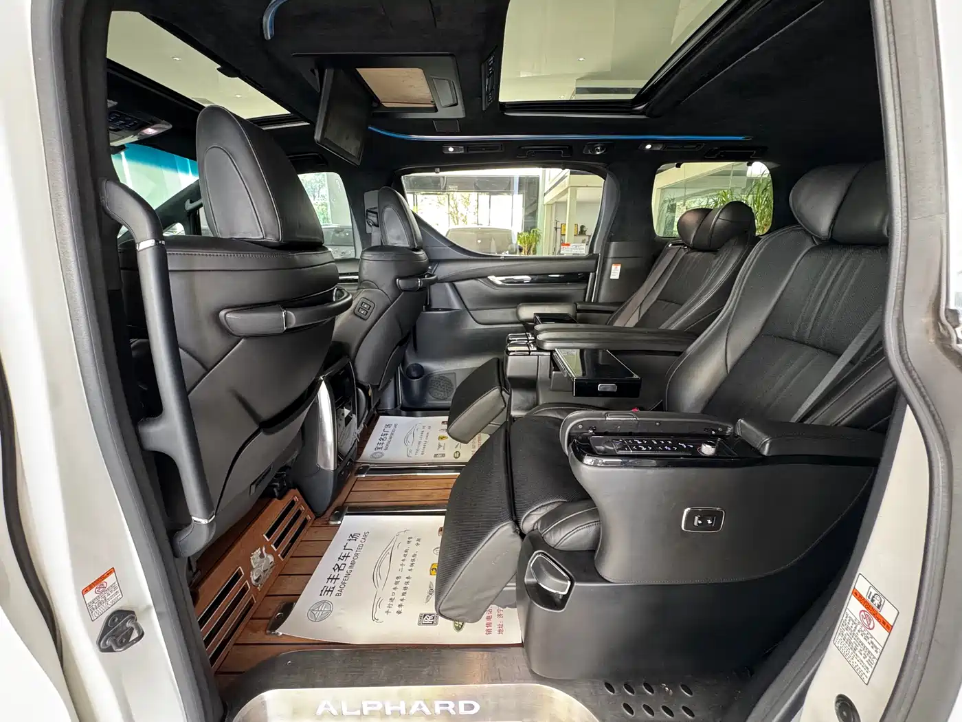Toyota Alphard 2018 Facelift 3.5L Premium Edition фото 12