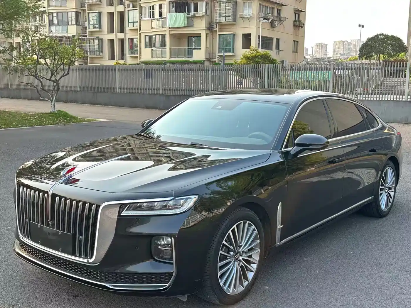  HONGQI H9
