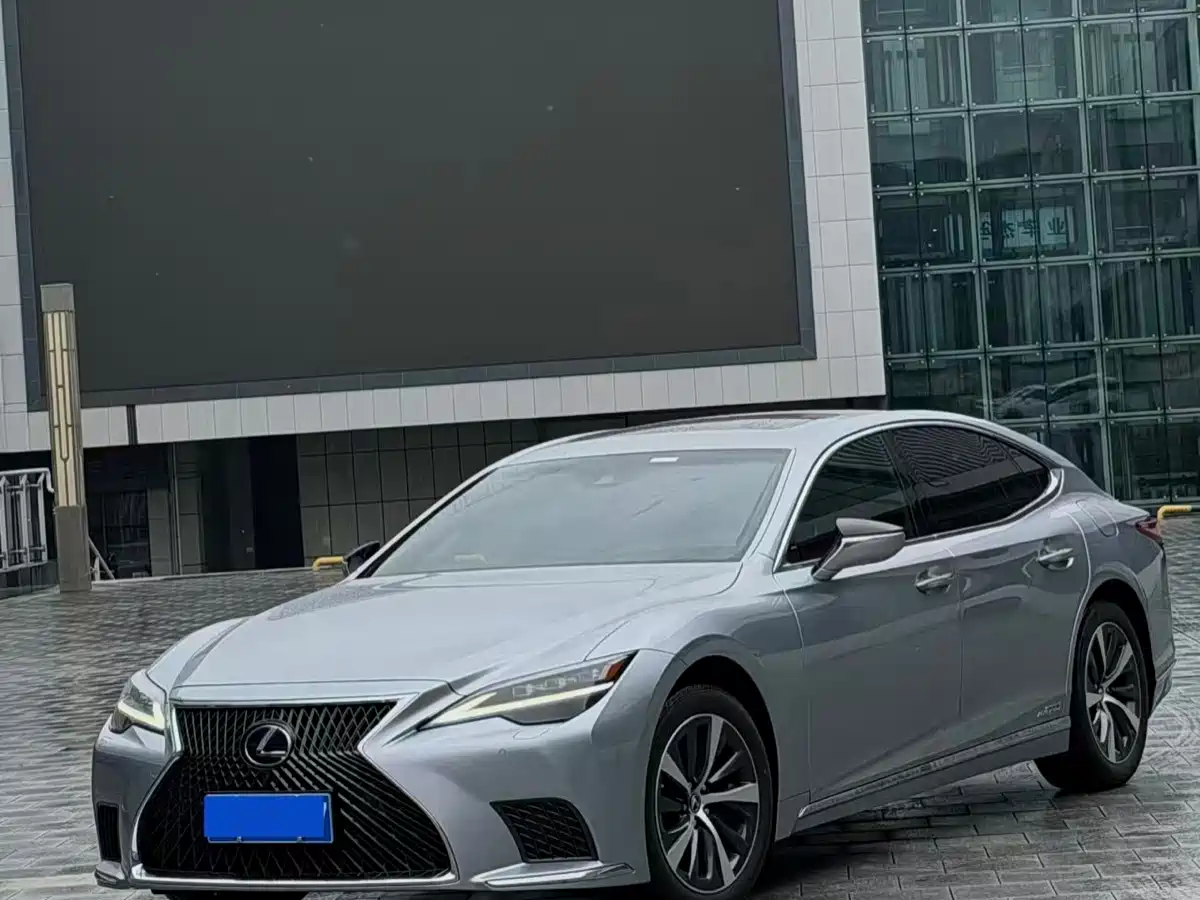 Lexus LS 2022 2021 500h Premium Edition