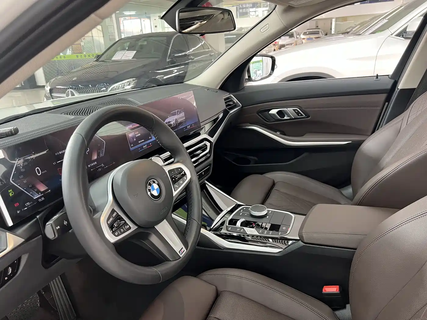 BMW 3 Series 2024 320Li M Sport Package фото 11