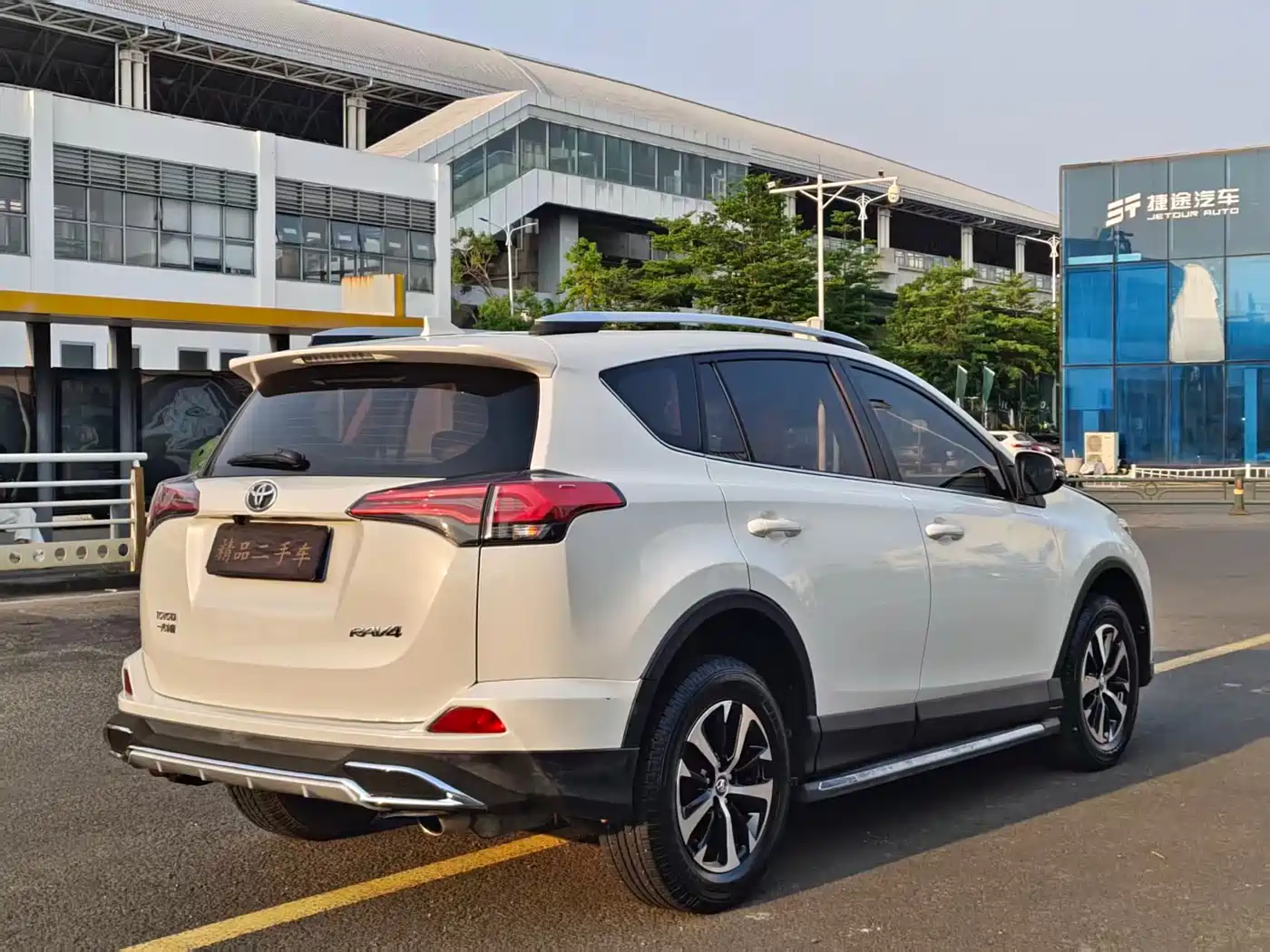 Toyota RAV4 Rongfang 2018 2.0L CVT 2WD Trend X Edition фото 9