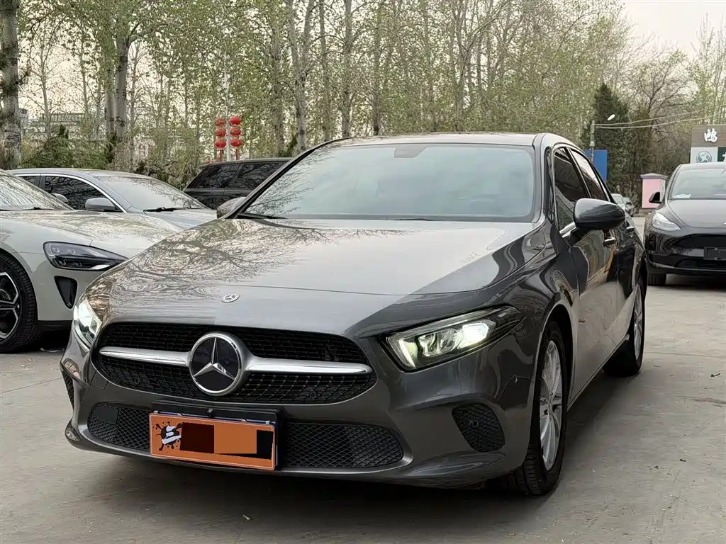 Mercedes-Benz A-Class (Import) 2021 A 200 Dynamic