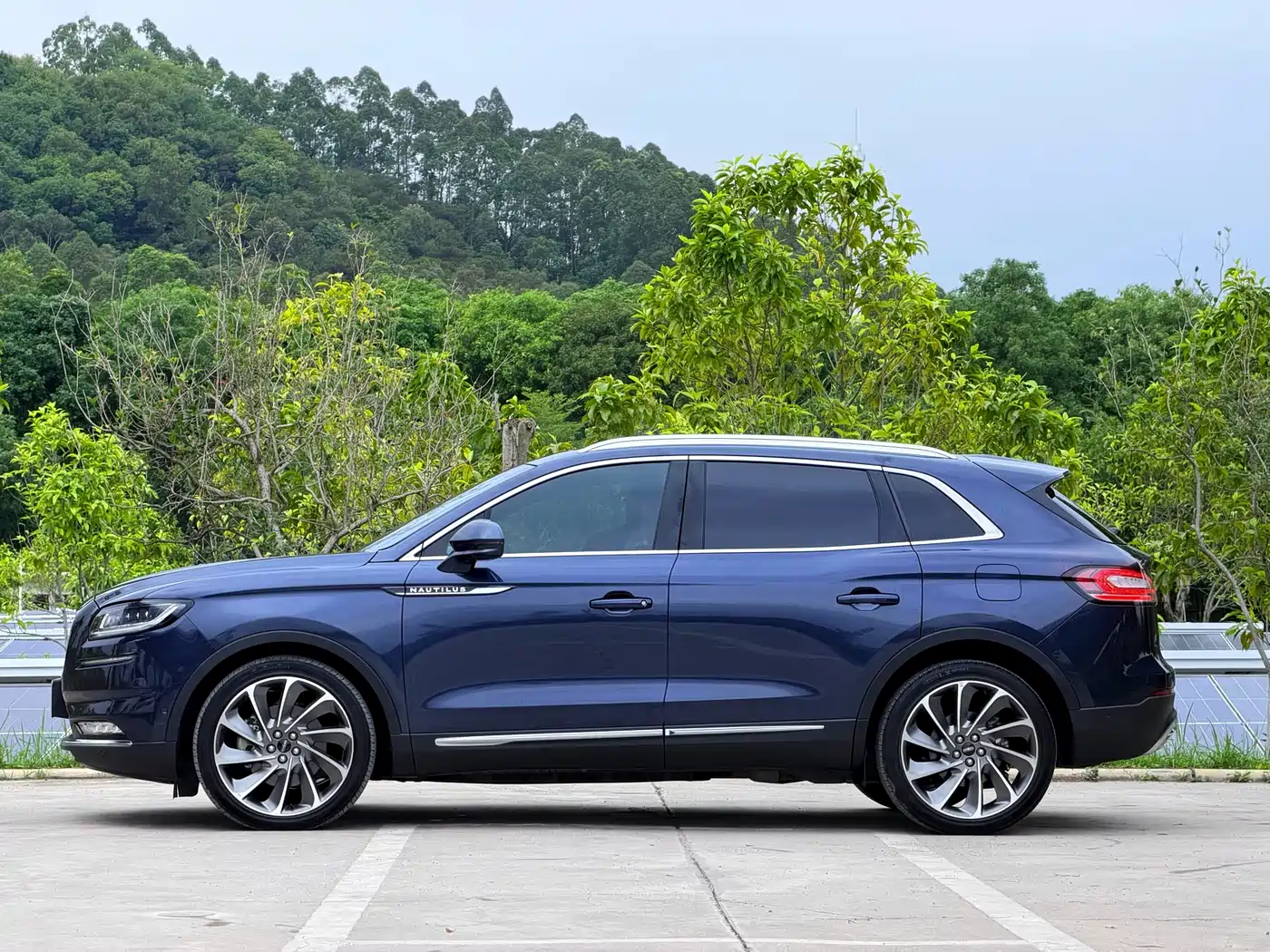 Lincoln Nautilus 2021 2.7T AWD Prestige Edition фото 6