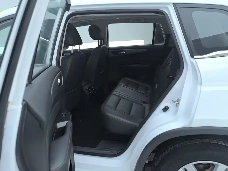 صورة 11 - Changan CS75