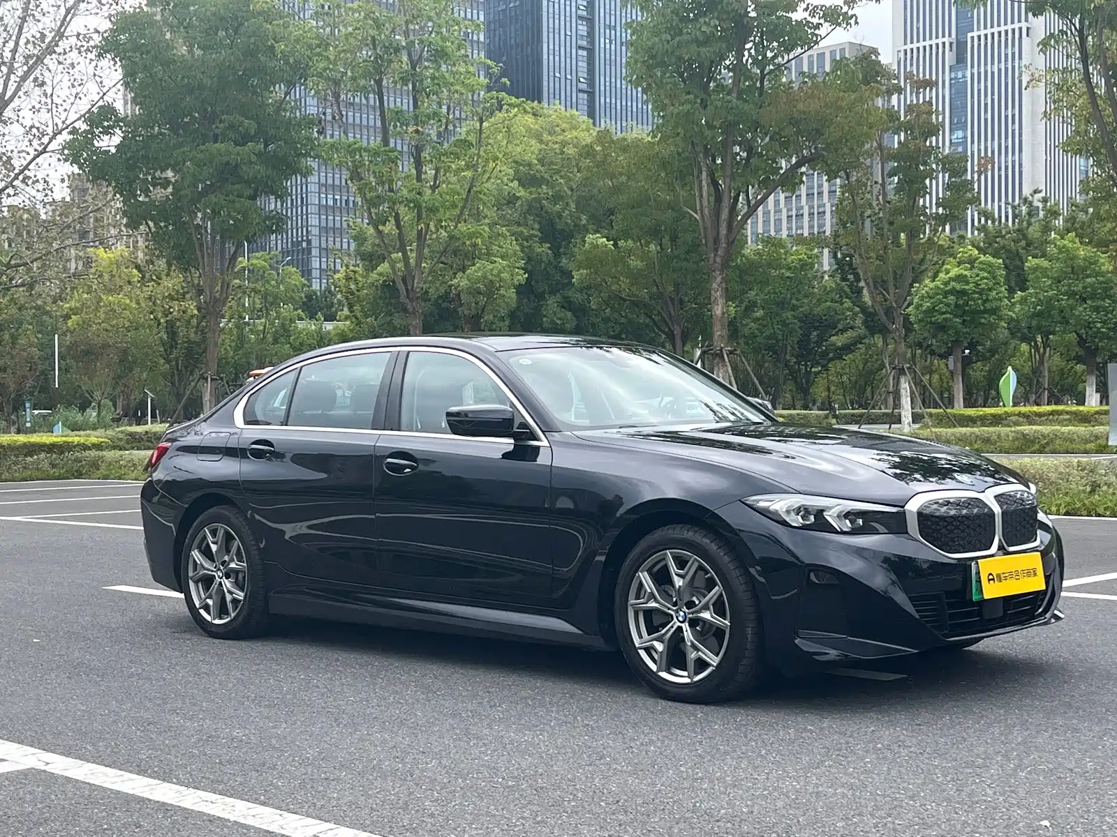 Фото 3 - BMW i3