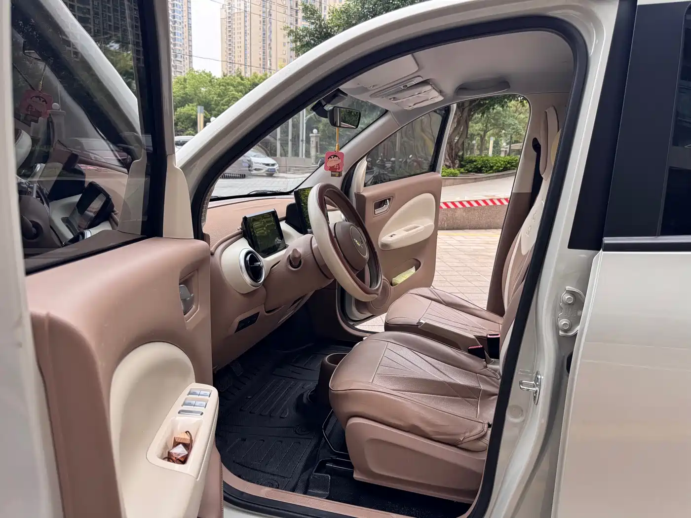 WULING AUTOMOBILE HONGGUANG MINIEV