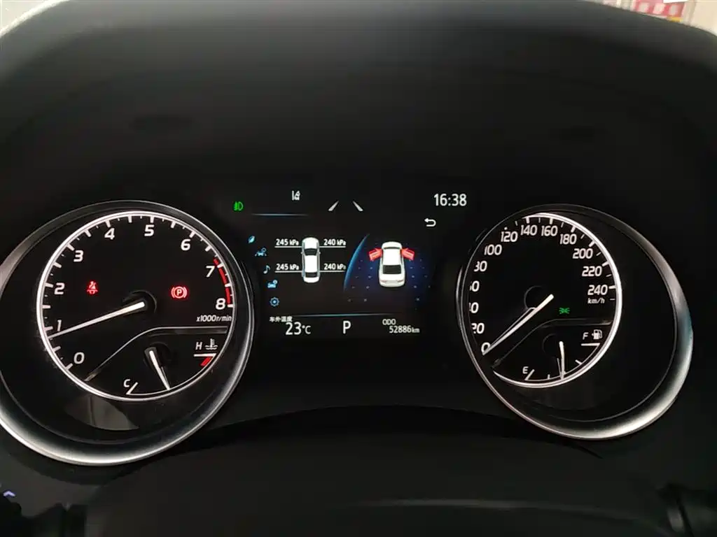 Toyota Camry 2021 2.0G Luxury Edition фото 12
