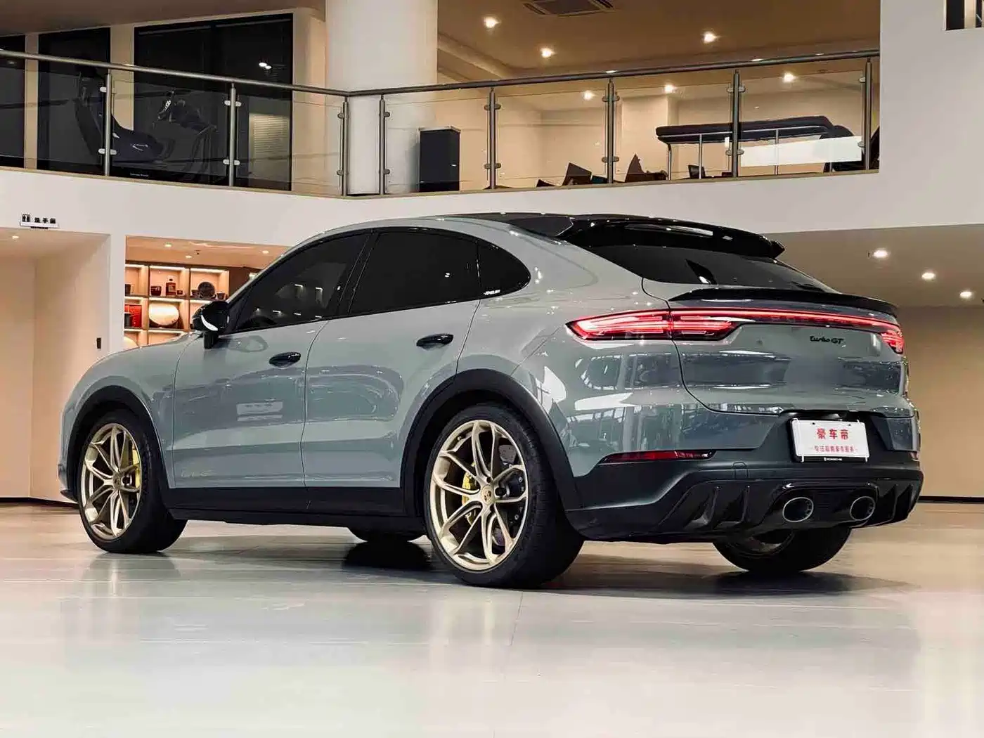 Фото 3 - Porsche Cayenne