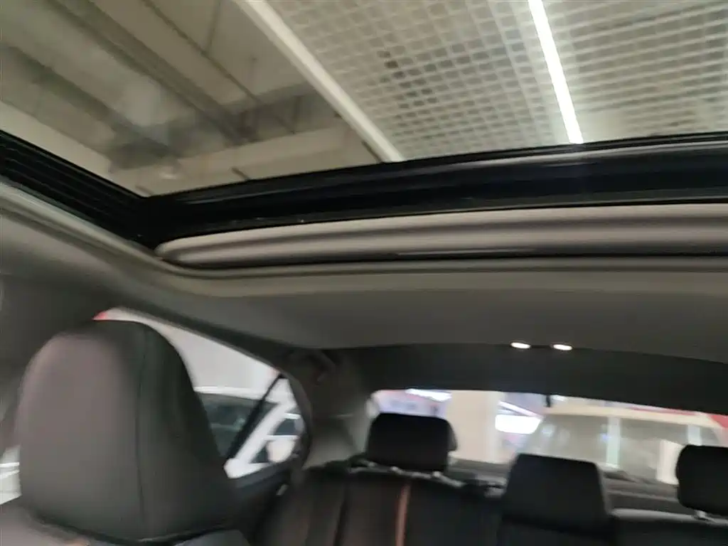Toyota Camry 2021 2.0G Luxury Edition фото 18