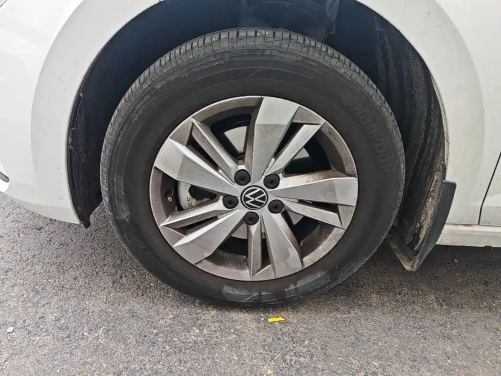صورة 23 - Volkswagen Polo