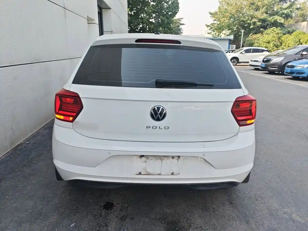 صورة 6 - Volkswagen Polo