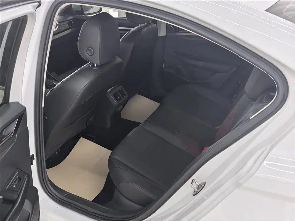 Volkswagen Bora 2021 1.5L Automatic Comfort Smart Edition фото 14