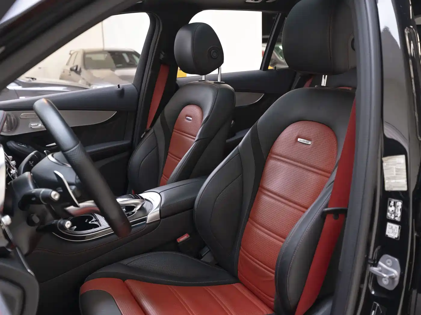 Mercedes-Benz GLC AMG 2018 AMG GLC 63 4MATIC+ фото 6